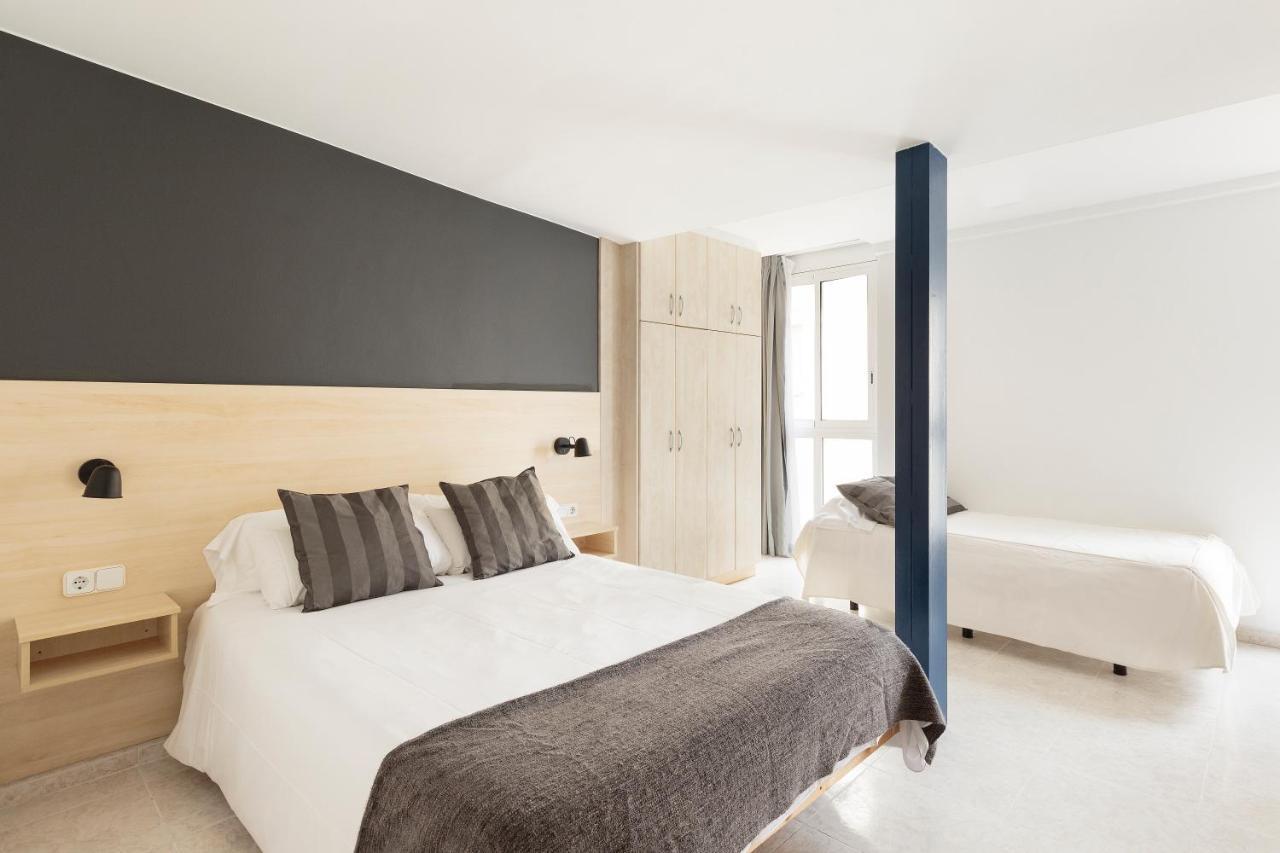 טראגונה Andreas Apartments מראה חיצוני תמונה