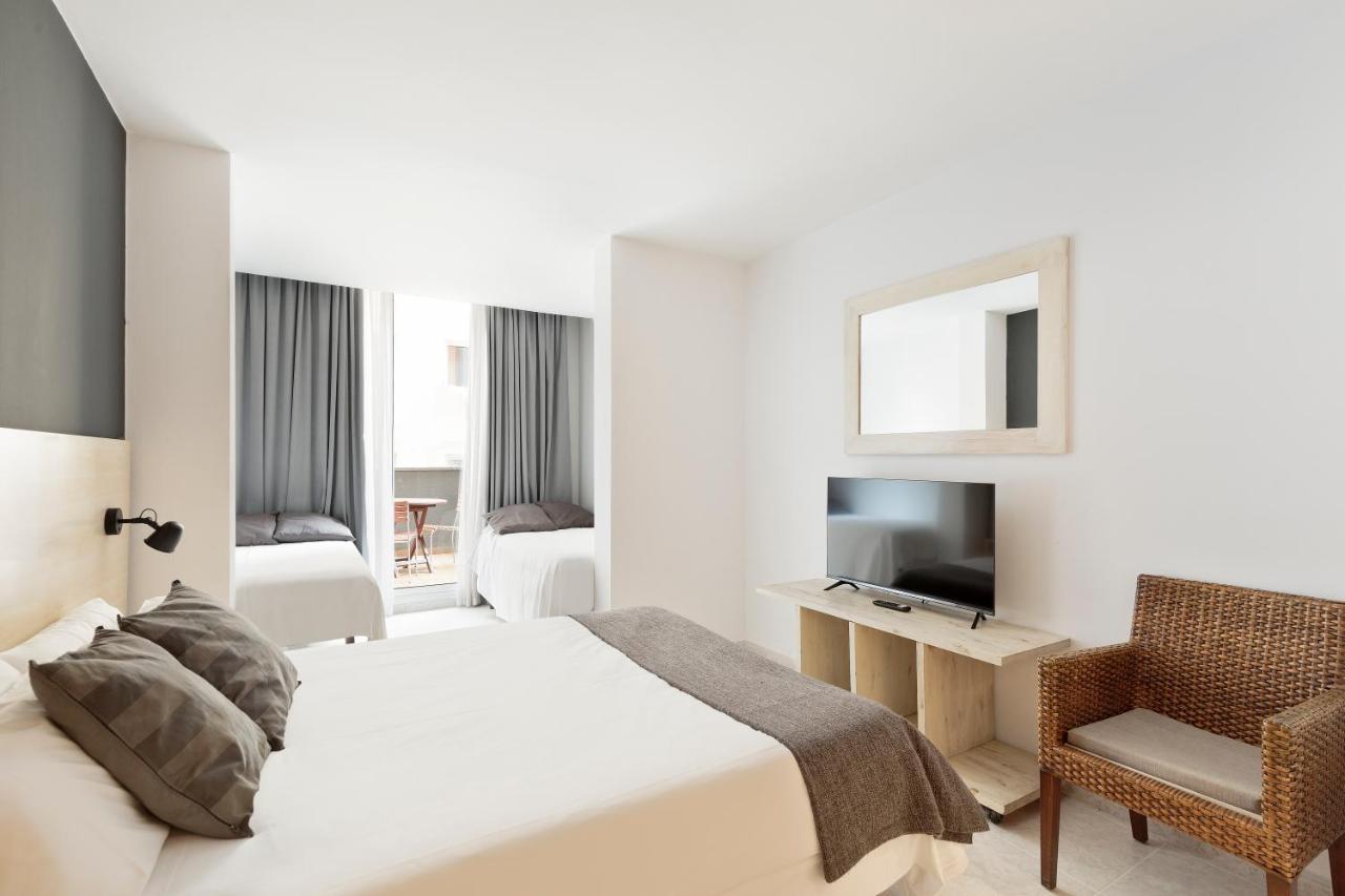 טראגונה Andreas Apartments מראה חיצוני תמונה
